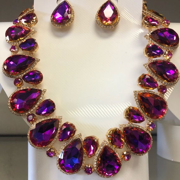 Purple Color Shifting Jewelry Set - Picture 4 of 6